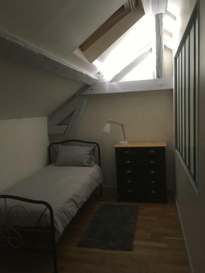 Au Tilleul Leilighet Mezieres-sur-Seine Eksteriør bilde